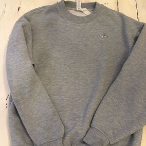 ALO Yoga Light Gray Crewneck Sweatshirt